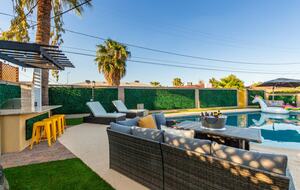 Luxe Downtown Scottsdale Oasis w/ Heated Pool - Scottsdale, Arizona