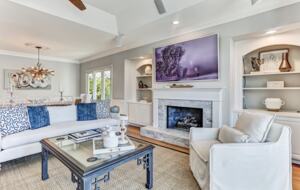 Bell Cottage on Lagoon - Savannah, Georgia