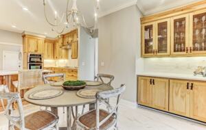 Bell Cottage on Lagoon - Savannah, Georgia