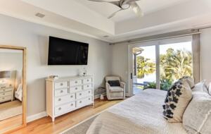 Bell Cottage on Lagoon - Savannah, Georgia