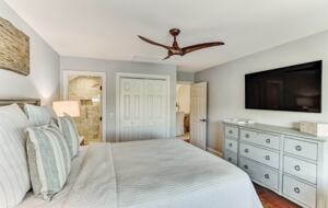 Bell Cottage on Lagoon - Savannah, Georgia