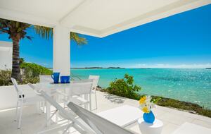 Villa Blue Vista Beachfront Villa - Providenciales, Turks and Caicos Islands