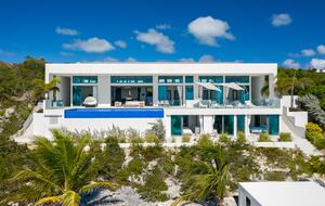 Villa Blue Vista Beachfront Villa - Providenciales, Turks and Caicos Islands