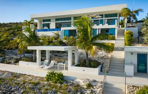 Villa Blue Vista Beachfront Villa - Providenciales, Turks and Caicos Islands