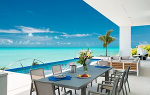 Villa Blue Vista Beachfront Villa - Providenciales, Turks and Caicos Islands