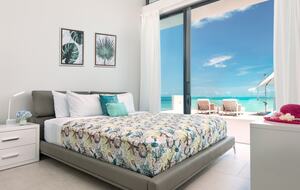 Villa Blue Vista Beachfront Villa - Providenciales, Turks and Caicos Islands