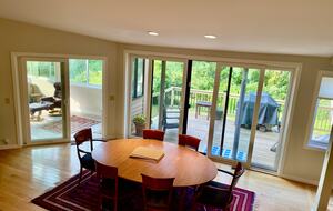 Contemporary Berkshires Retreat - Stockbridge, Massachusetts