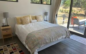 Sonoma Valley Modern Retreat - Kenwood, California