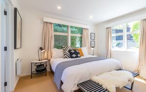 Cedar Drive | Lake Front - Queenstown, New Zealand