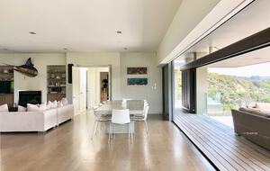 Oke Beach House - Hikurangi, New Zealand