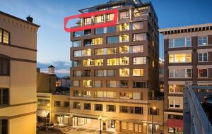 Luxury Condo with Stunning Vistas of the harbour, ocean and mountains - Victoria, Canada