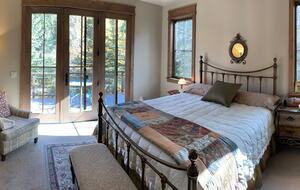 Telluride’s Riverside Canyon Villa - Placerville, United States