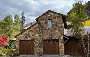 Telluride’s Riverside Canyon Villa - Placerville, United States