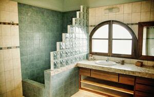 Spacious Farm Villa Nestled in Vineyards - San Rafael, Argentina