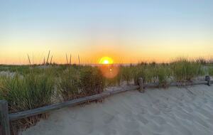 South End Beach Retreat | 1st floor duplex w/incredible views, short walk to beach - Ocean City, New Jersey