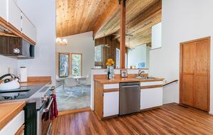 Alpine Meadow Ski Home | Near Lake Tahoe - Alpine Meadows, California