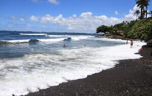 Luxury Oceanfront Balinese Oasis - Nīnole, Hawaii