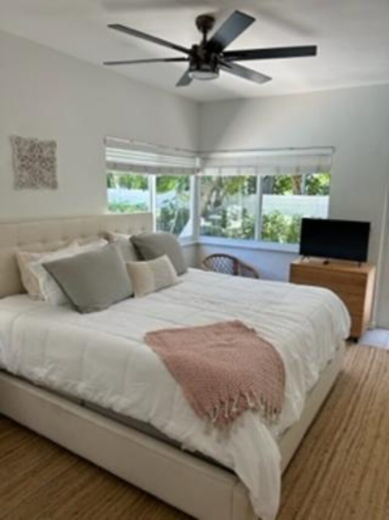 Warm West Palm Oasis with Heated Pool just off Intercoastal - West Palm Beach, Florida