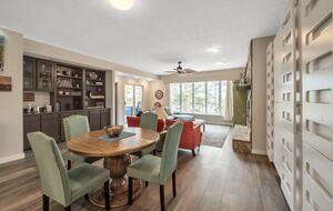 Lake Front Villa in a Country Club Setting | 12 miles from Clemson University - Salem, South Carolina