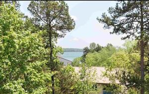 Lake Front Villa in a Country Club Setting | 12 miles from Clemson University - Salem, South Carolina