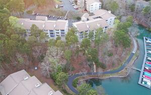 Lake Front Villa in a Country Club Setting | 12 miles from Clemson University - Salem, South Carolina