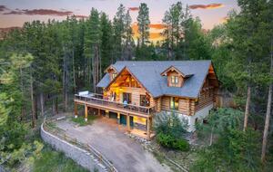 Winter Park Luxury Log Home | Hot Tub | Arcade |Amazing Views - Fraser, Colorado