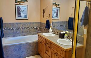 Primary suite 5-piece bath