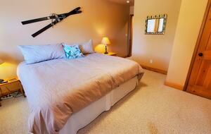 King guest bedroom, second level