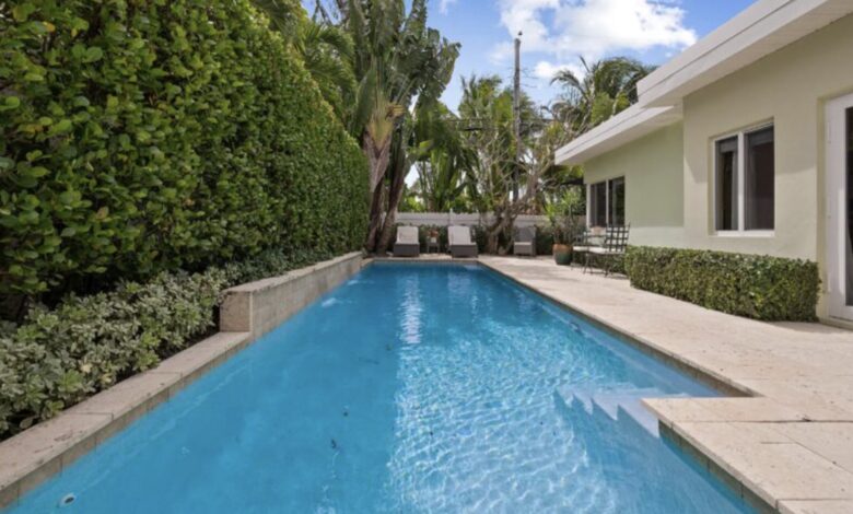 Warm West Palm Oasis with Heated Pool just off Intercoastal - West Palm Beach, Florida
