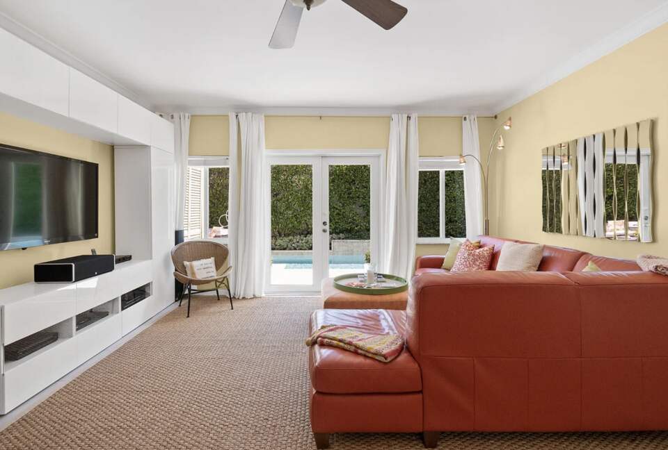 Warm West Palm Oasis with Heated Pool just off Intercoastal - West Palm Beach, Florida