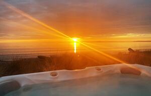 Oak Harbor Pacific Northwest Waterfront Compound - Oak Harbor, Washington