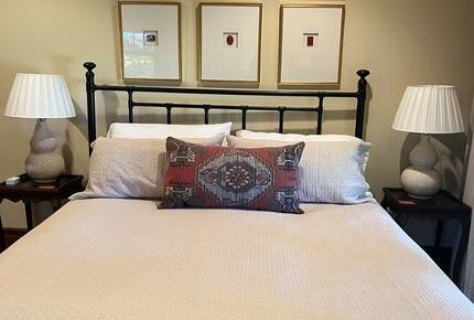 Farm Hollow - Banner Elk, North Carolina