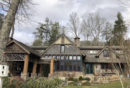 Farm Hollow - Banner Elk, North Carolina