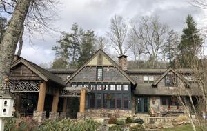 Farm Hollow - Banner Elk, North Carolina