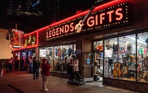 Vibe | Trendy East Nashville Townhome - Nashville, Tennessee