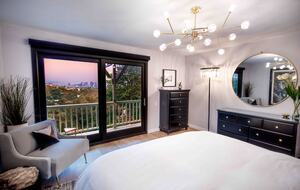 Villa de Vista | Luxury Home with Stunning Views and Fire Pit - Los Angeles, California