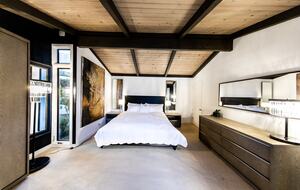 Villa de Vista | Luxury Home with Stunning Views and Fire Pit - Los Angeles, California