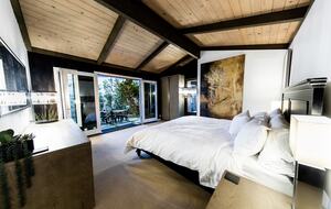 Villa de Vista | Luxury Home with Stunning Views and Fire Pit - Los Angeles, California