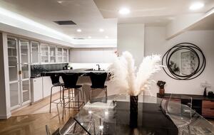 Villa de Vista | Luxury Home with Stunning Views and Fire Pit - Los Angeles, California