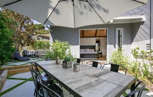 Villa de Vista | Luxury Home with Stunning Views and Fire Pit - Los Angeles, California