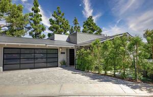 Villa de Vista | Luxury Home with Stunning Views and Fire Pit - Los Angeles, California