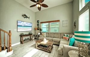 Family Friendly Port Aransas Getaway | With ocean views, beach boardwalk, & pool - Port Aransas, Texas