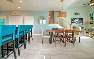 Family Friendly Port Aransas Getaway | With ocean views, beach boardwalk, & pool - Port Aransas, Texas