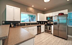 Family Friendly Port Aransas Getaway | With ocean views, beach boardwalk, & pool - Port Aransas, Texas