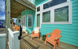 Family Friendly Port Aransas Getaway | With ocean views, beach boardwalk, & pool - Port Aransas, Texas