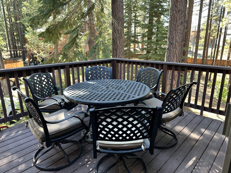 Luxurious Tahoe Cabin - South Lake Tahoe, California