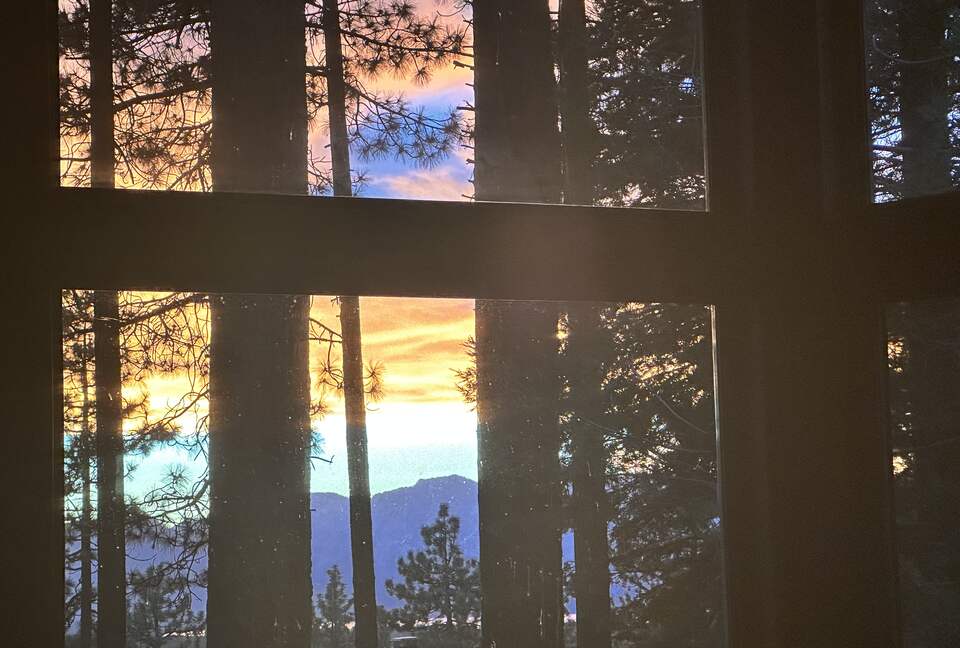 Luxurious Tahoe Cabin - South Lake Tahoe, California