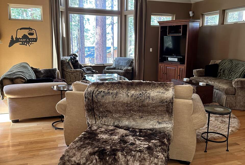 Luxurious Tahoe Cabin - South Lake Tahoe, California