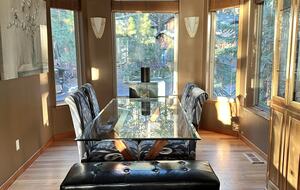 Luxurious Tahoe Cabin - South Lake Tahoe, California