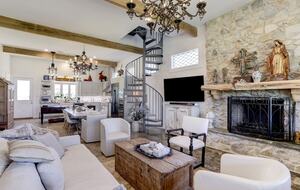 Brenham-Home/Barn | Amazing place to stay! - Brenham, Texas